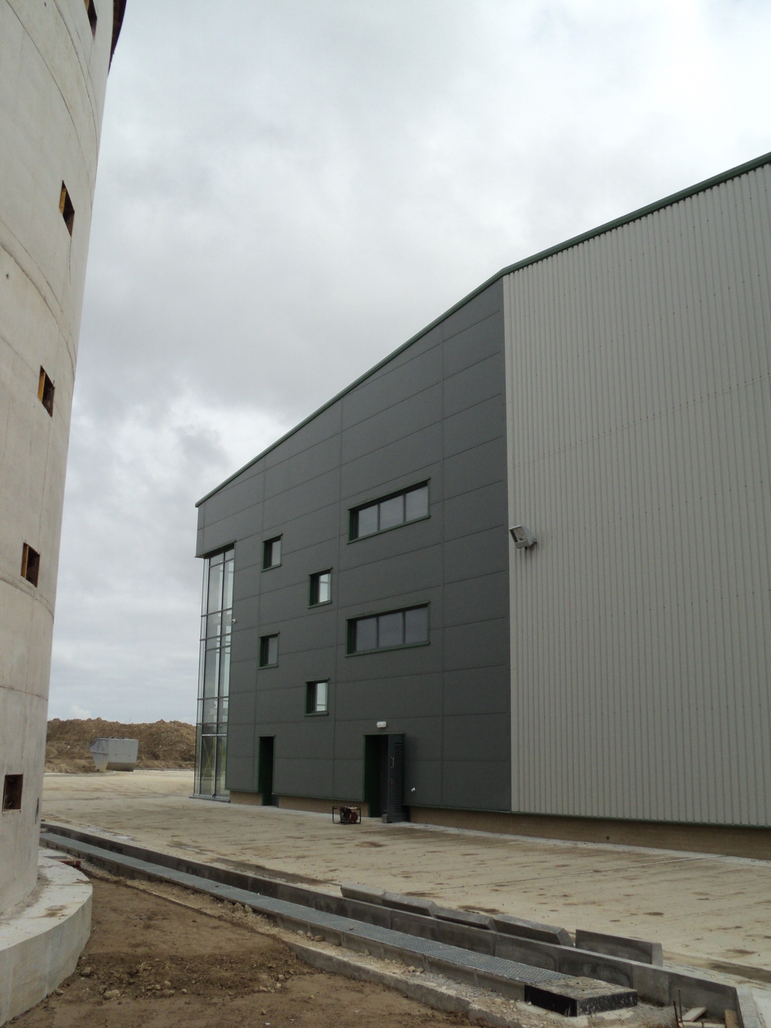 External cladding and new process building interface